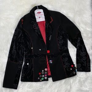 Black, stylish, eclectic blazer